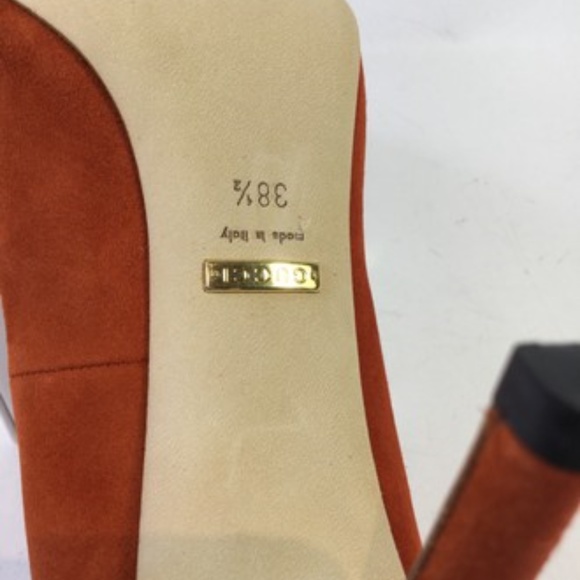 Gucci Rust Suede Pumps - Picture 7 of 8